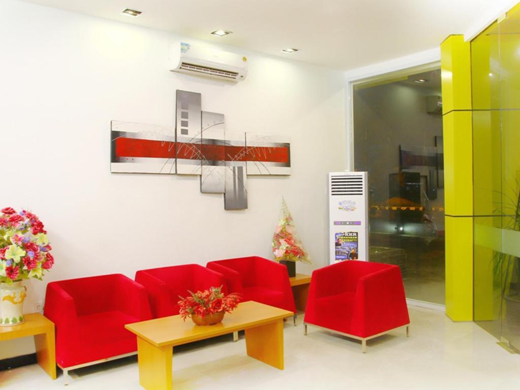 Dragon Inn Kendari Ngoại thất bức ảnh