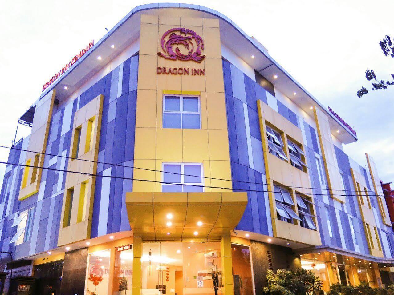 Dragon Inn Kendari Ngoại thất bức ảnh